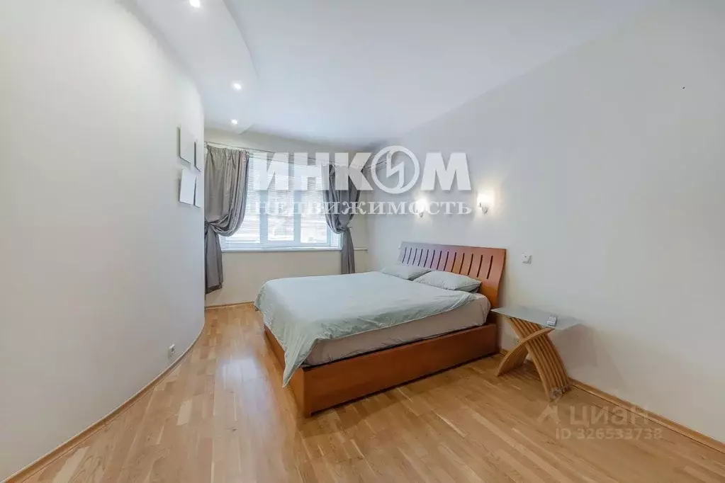 2-к кв. Москва ул. Петровка, 24С2 (52.6 м) - Фото 2