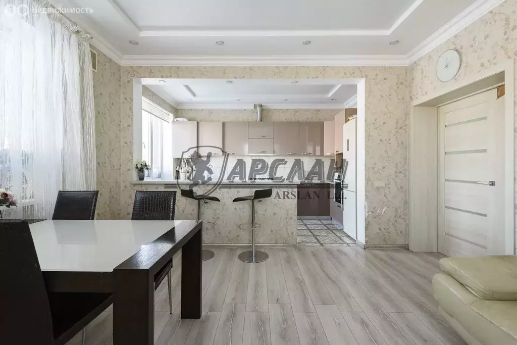 Дом в Казань, Амурская улица, 1В (267.9 м) - Фото 1