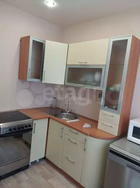 2-к. квартира, 55 м, 4/9 эт. - Фото 0