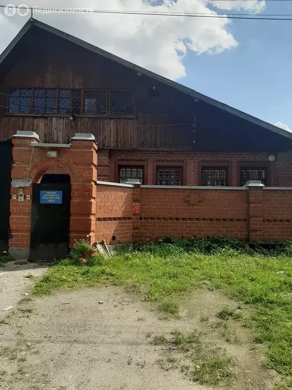 Дом в Екатеринбург, Крутая улица, 1В (215 м) - Фото 1