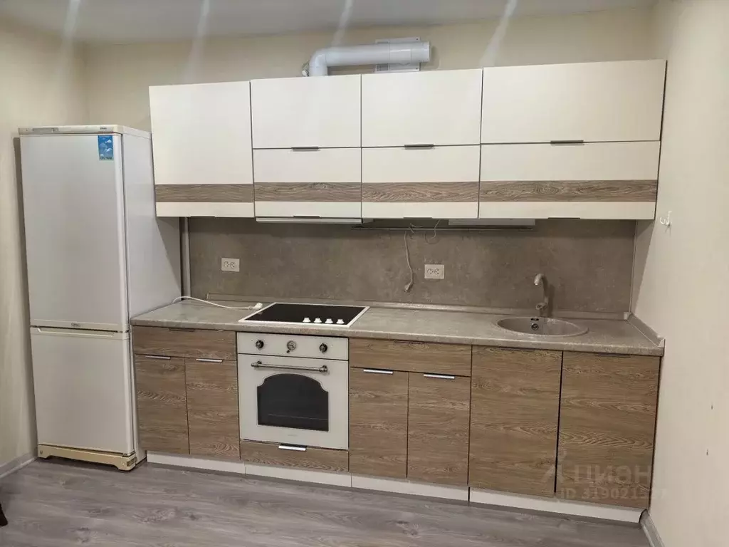 Студия Нижегородская область, Нижний Новгород ул. Коммуны, 18 (30.0 м) - Фото 1