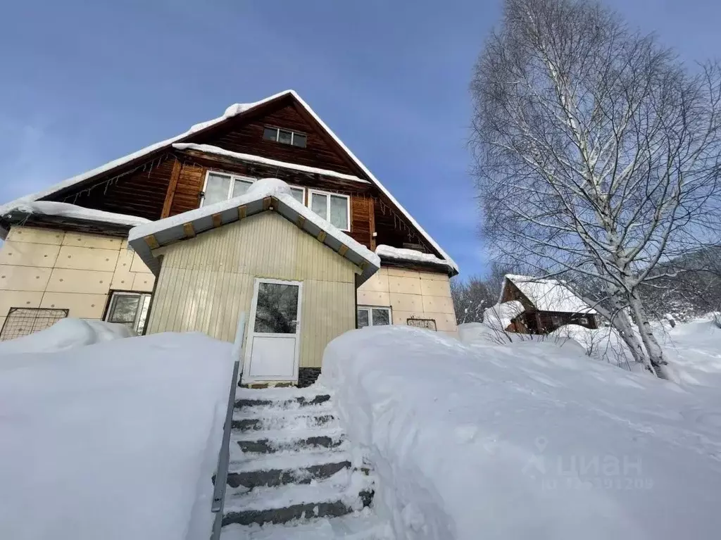 Дом в Кемеровская область, Таштагол ул. Кутузова, 16 (201 м) - Фото 1