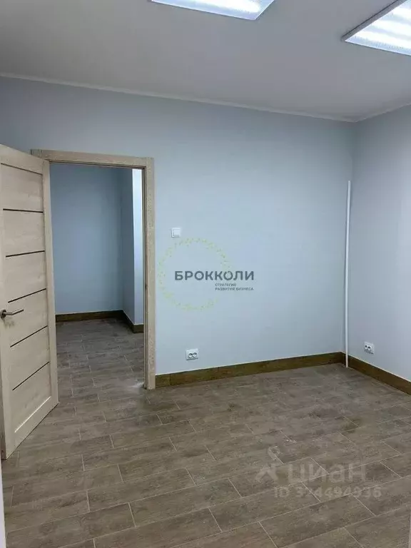 Помещение свободного назначения в Волгоградская область, Волжский пл. ... - Фото 2