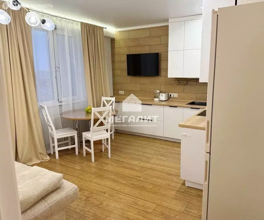 2-комнатная квартира: Казань, проспект Победы, 139Ак1 (62.6 м) - Фото 2