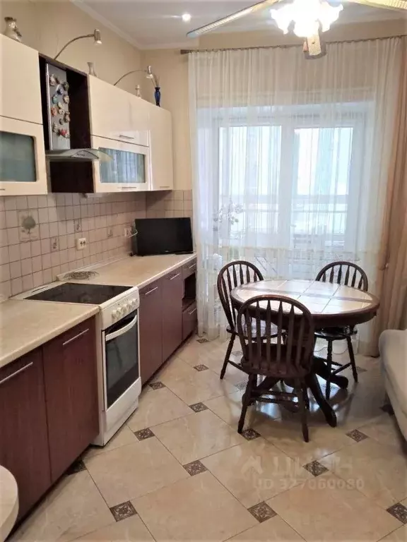 2-к кв. Омская область, Омск ул. Волховстроя, 24 (65.5 м) - Фото 0