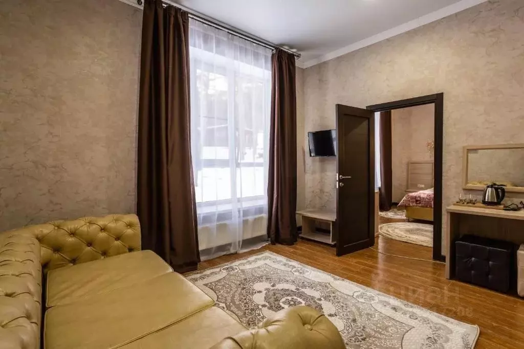 Комната Карачаево-Черкесия, Зеленчукский район, с. Архыз ул. Шорова ... - Фото 1