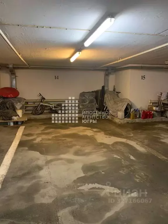 Гараж в Ханты-Мансийский АО, Ханты-Мансийск ул. Карла Маркса, 28 (25 ... - Фото 1