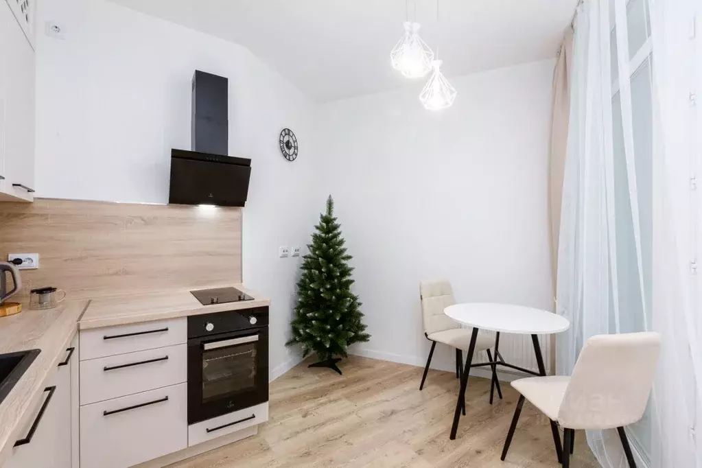 Студия Свердловская область, Екатеринбург ул. 8 Марта, 204Г/2 (26.5 м) - Фото 1