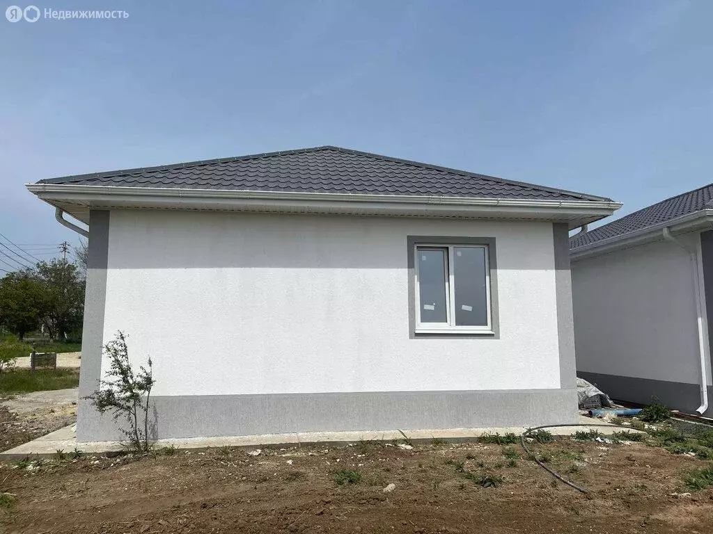 Дом в Симферопольский район, село Мирное (80 м) - Фото 2