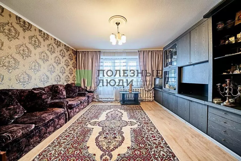 3-к кв. Томская область, Томск Солнечный мкр, ул. Бирюкова, 6 (66.0 м) - Фото 1