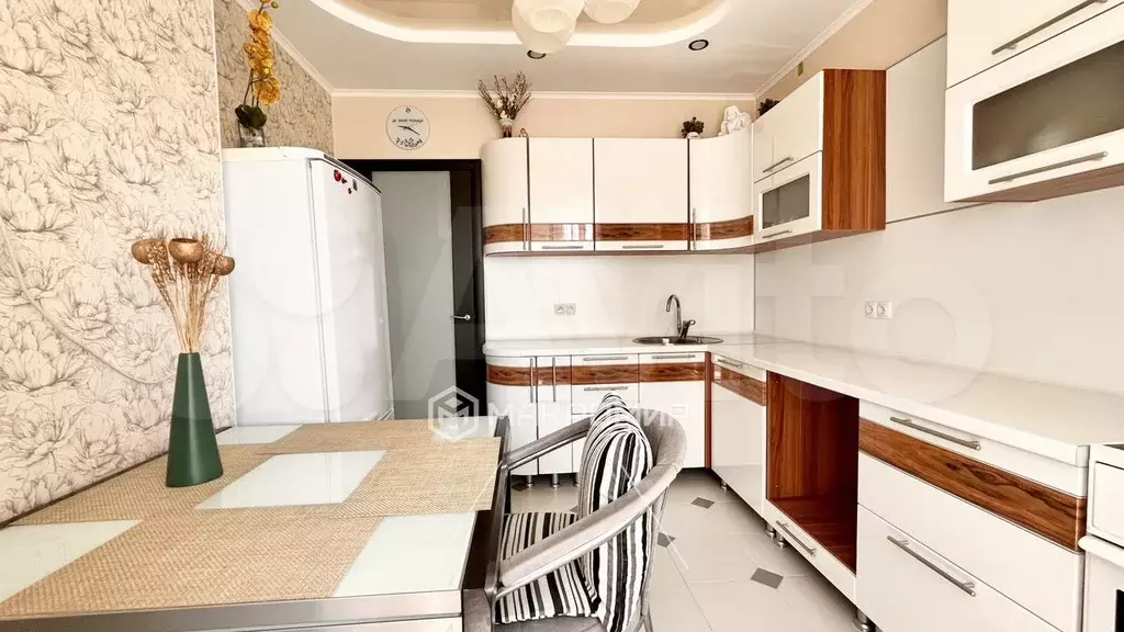 1-к. квартира, 42,1 м, 7/9 эт. - Фото 1