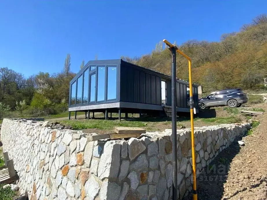 Дом в Крым, Алушта городской округ, с. Изобильное пер. Кузнечный (56 ... - Фото 1