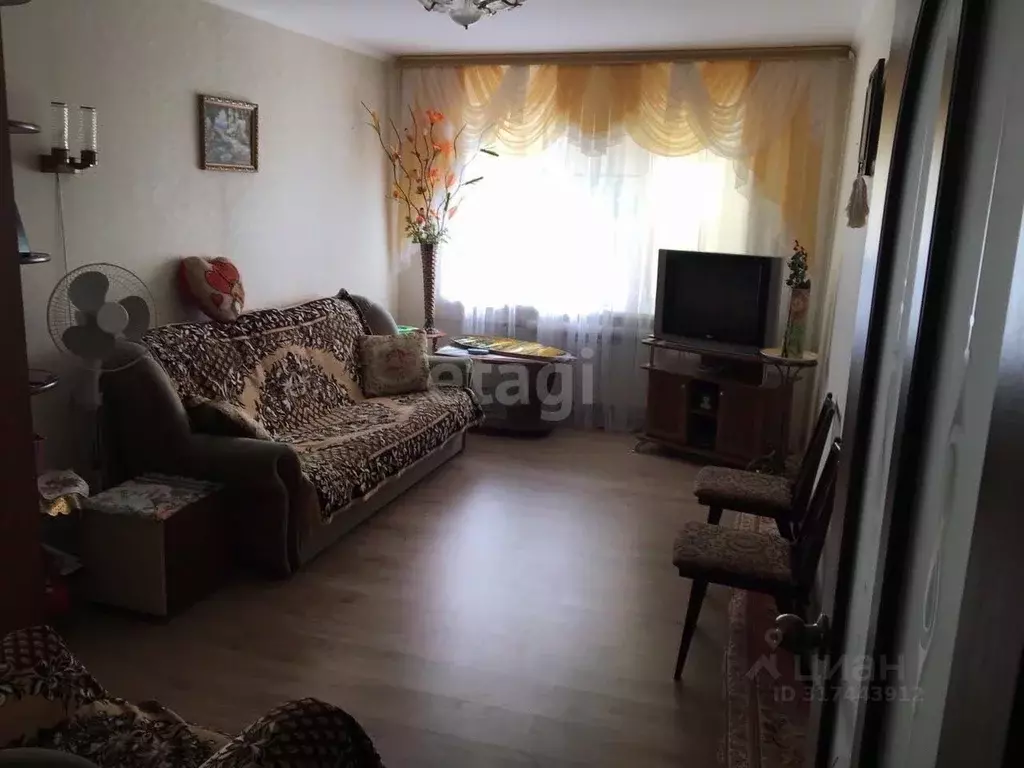 2-к кв. Белгородская область, Шебекино Парковая ул., 6 (46.0 м) - Фото 0