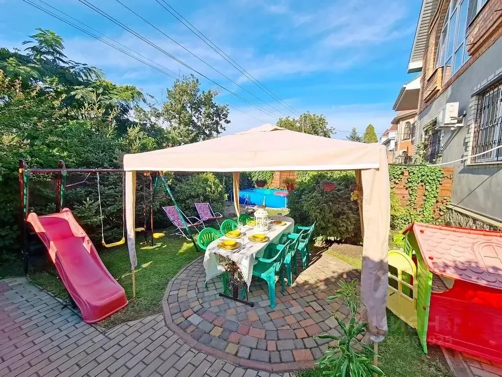 Дом в Краснодарский край, Ейск ул. Короленко, 9 (105 м) - Фото 2