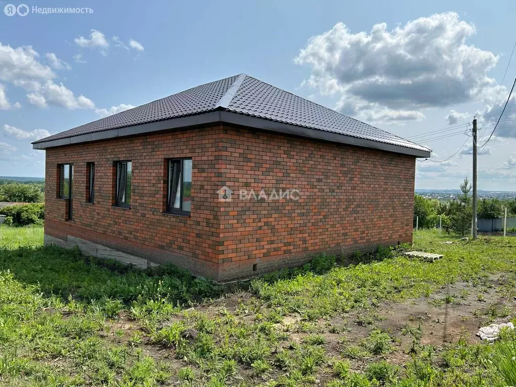 Дом в село Бессоновка, Железнодорожная улица (100 м) - Фото 1