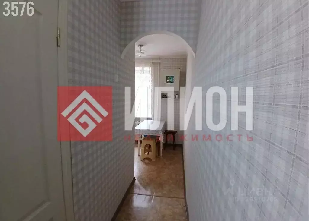 2-к кв. Крым, Феодосия муниципальный округ, Орджоникидзе пгт ул. ... - Фото 2