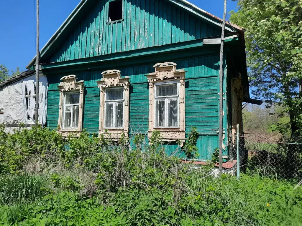 Дом в Калужская область, Тарусский район, Лопатино с/пос, с. Вятское ... - Фото 0