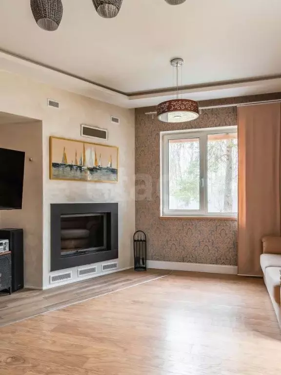 Дом в Санкт-Петербург, Санкт-Петербург, Петергоф ул. Средняя, 6 (225 ... - Фото 1