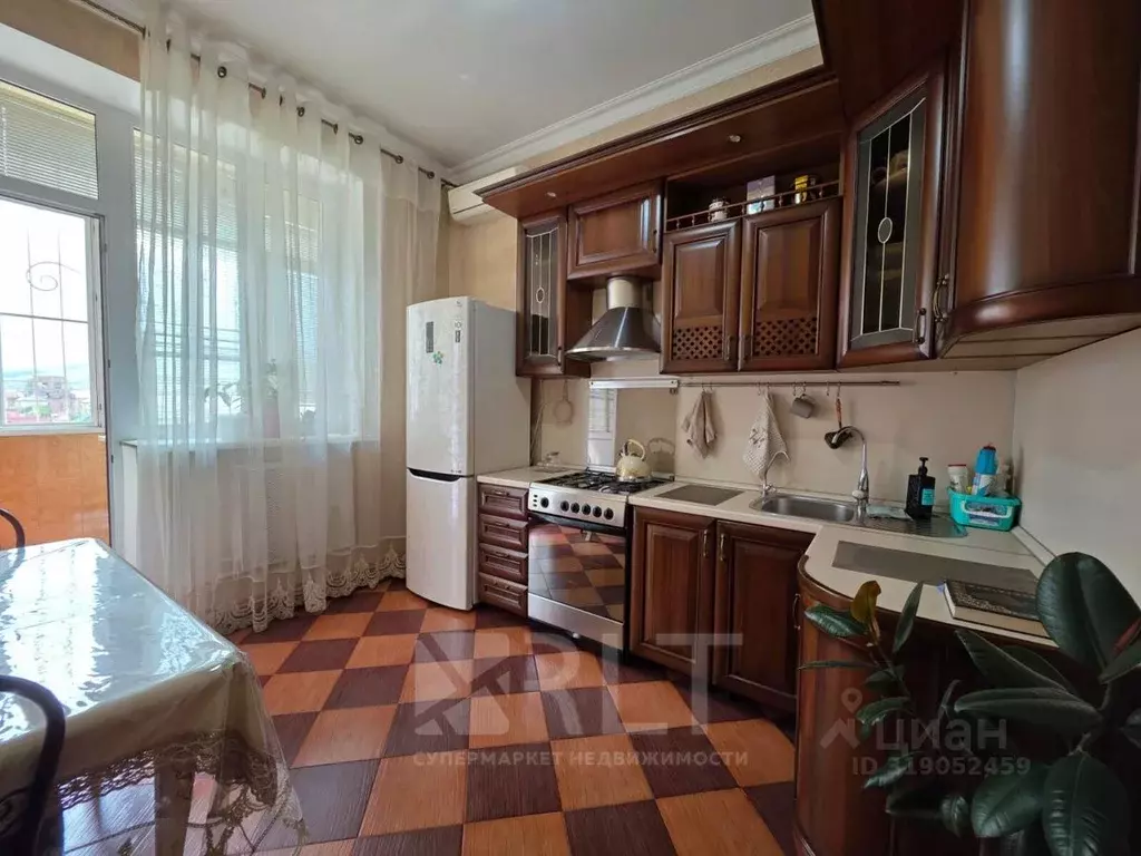 2-к кв. Дагестан, Махачкала просп. Насрутдинова, 58а (80.0 м) - Фото 0