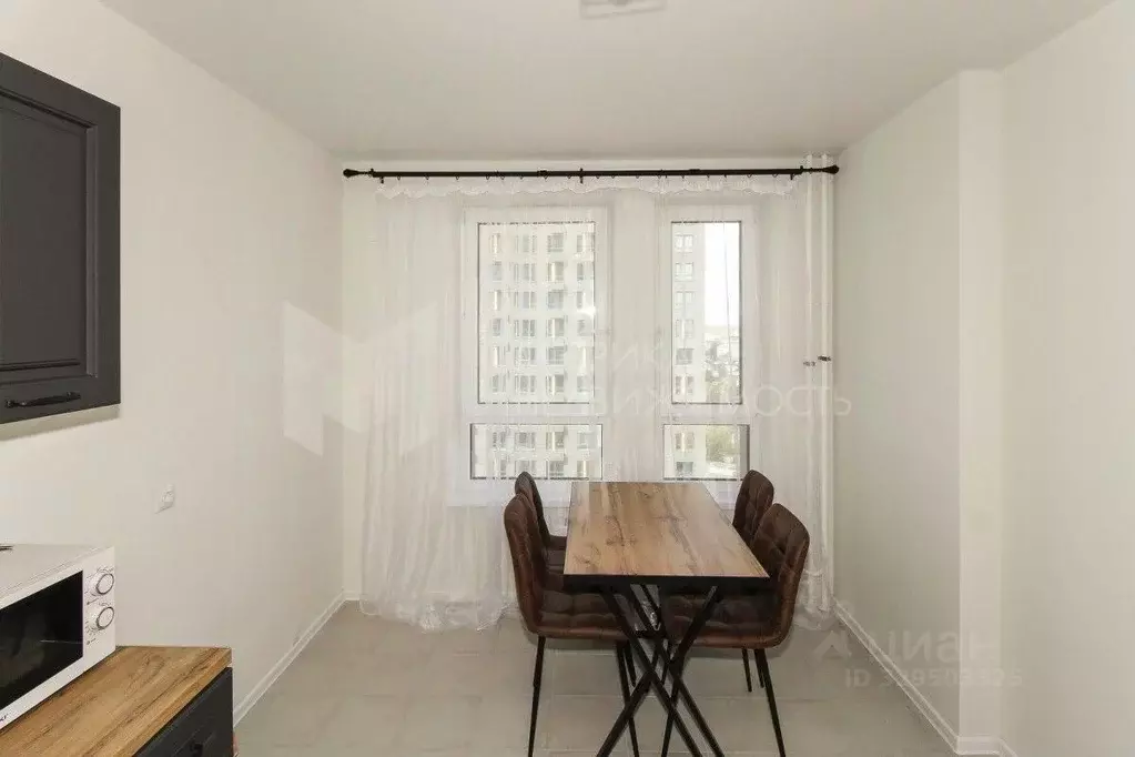 1-к кв. Тюменская область, Тюмень Полевая ул., 117к1 (39.0 м) - Фото 1