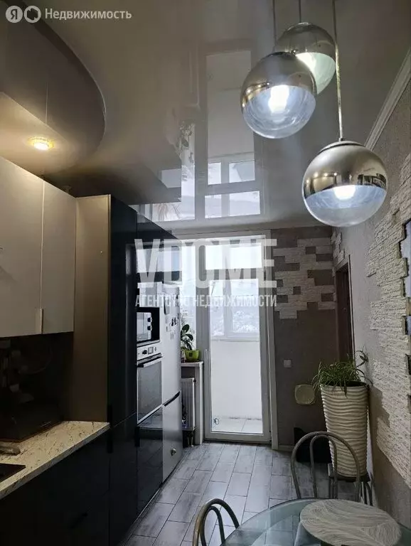 2-комнатная квартира: Гурьевск, Крайняя улица, 8 (92 м) - Фото 2