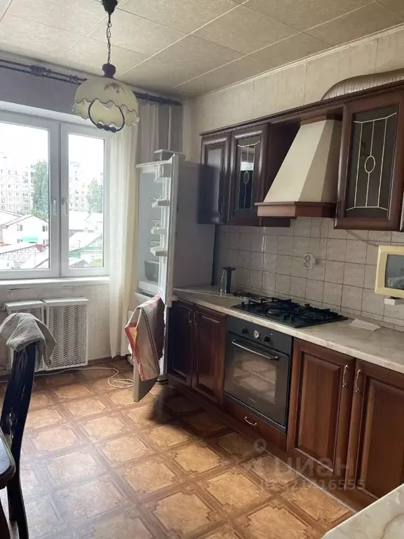 3-к кв. Саратовская область, Саратов ул. Имени В.Г. Рахова, 15/31 ... - Фото 0