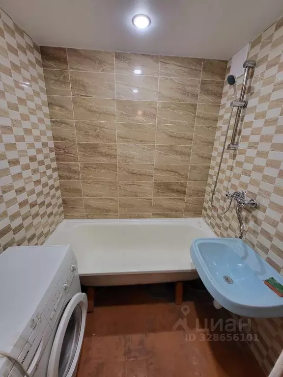 2-к кв. Псковская область, Псков ул. Байкова, 8 (50.0 м) - Фото 1