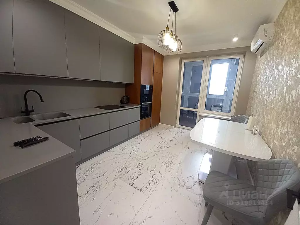 2-к кв. Краснодарский край, Краснодар ул. 2-я Российская, 162 (60.0 м) - Фото 1