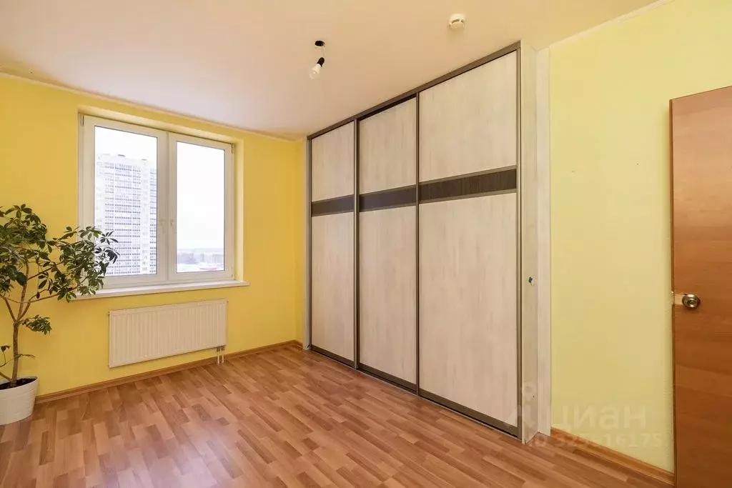 1-к кв. Свердловская область, Екатеринбург ул. Стачек, 4 (41.0 м) - Фото 2