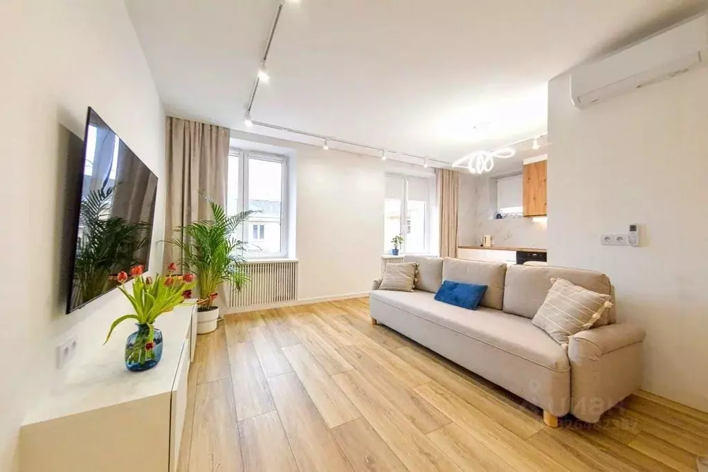 1-к кв. Краснодарский край, Сочи Центральный мкр, ул. Орджоникидзе, 30 ... - Фото 1