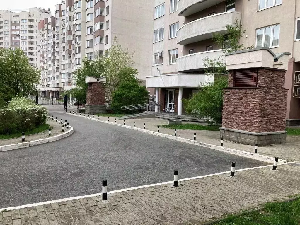 3-к кв. Свердловская область, Екатеринбург ул. Блюхера, 41 (98.8 м) - Фото 1