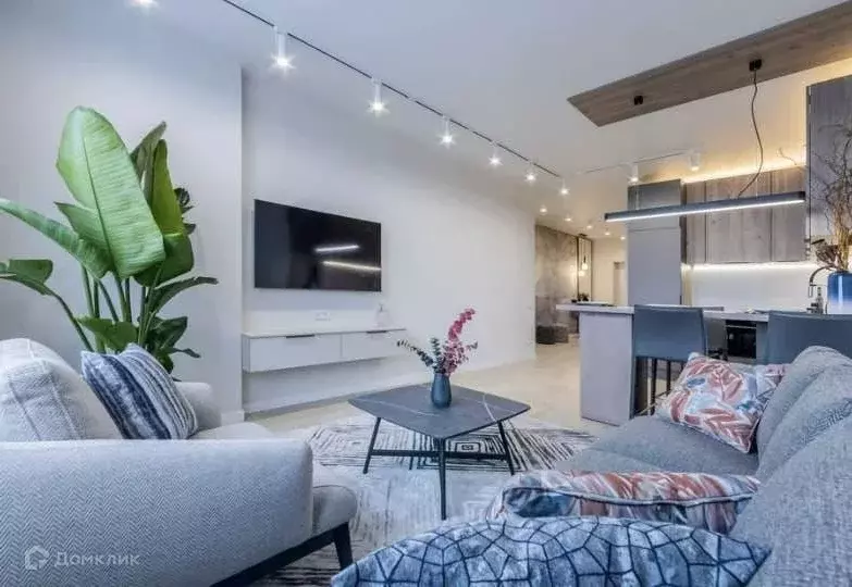 Продаётся 2-к квартира, 61.4 м - Фото 1