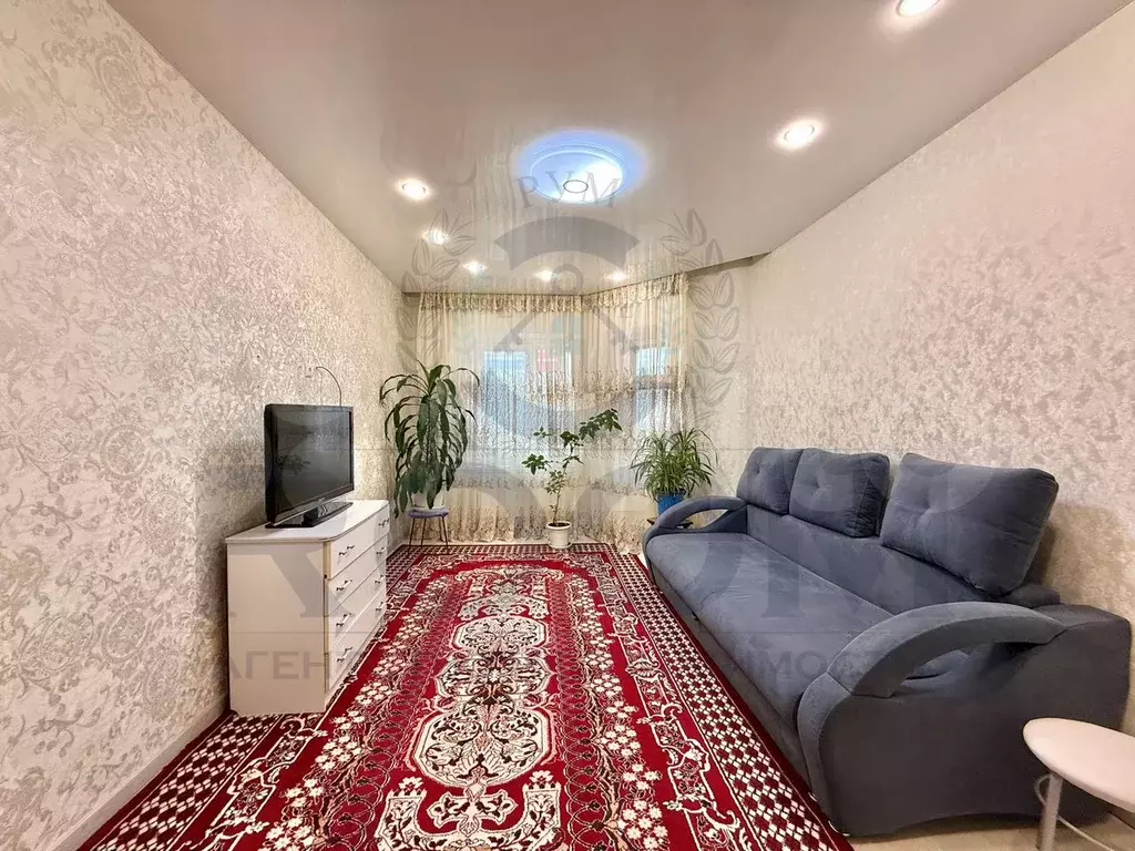 3-к. квартира, 65 м, 3/3 эт. - Фото 1