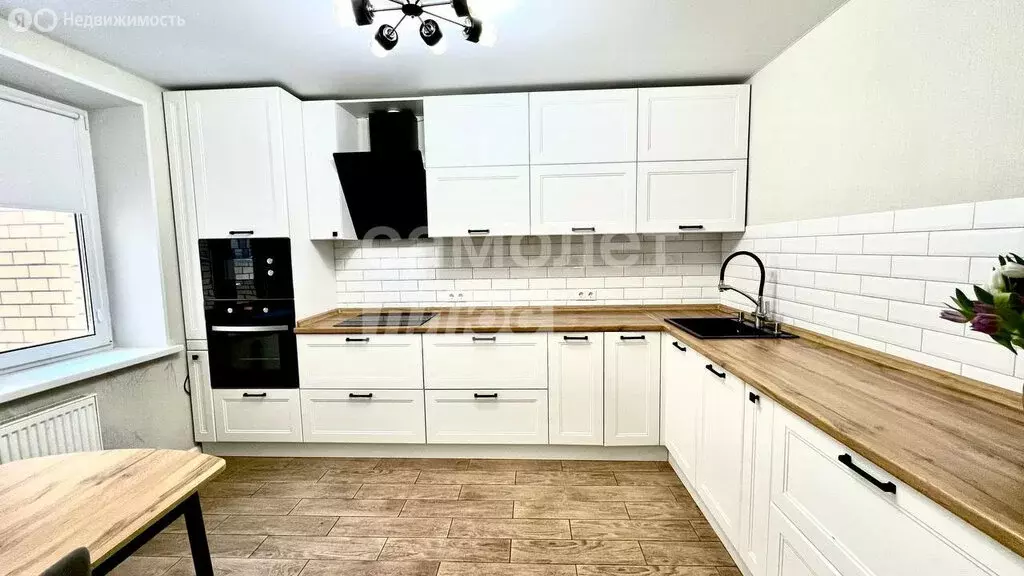 2-комнатная квартира: Чебоксары, Социалистическая улица, 7к2 (56.2 м) - Фото 2