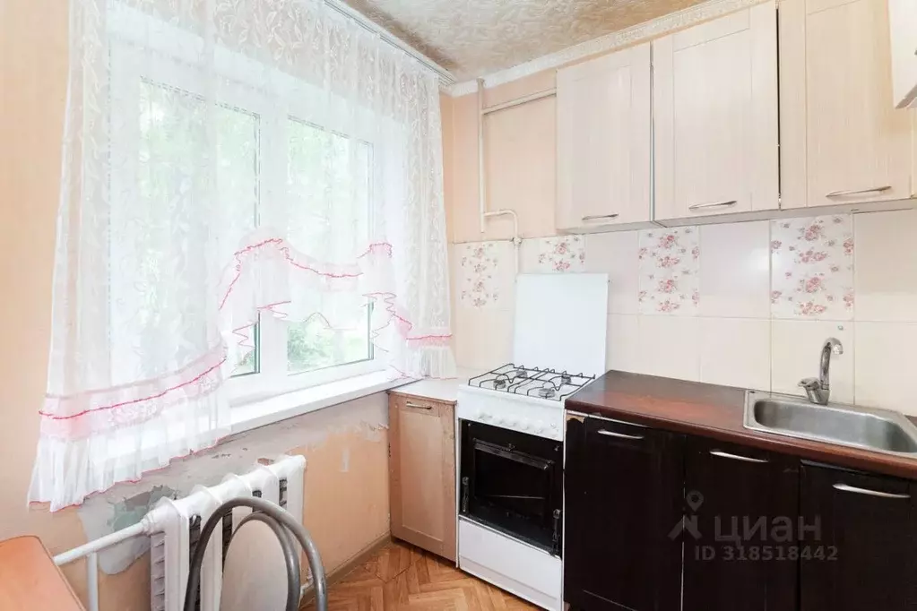 2-к кв. Омская область, Омск Чередовый мкр, ул. Киевская, 8 (48.0 м) - Фото 0