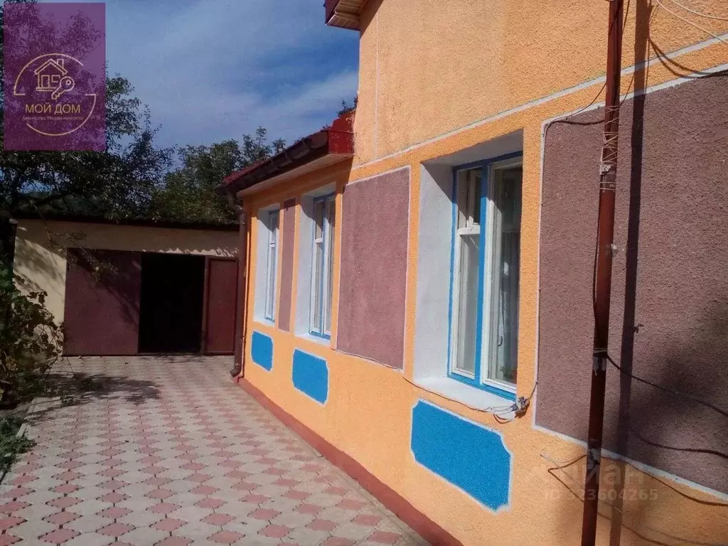Дом в Крым, Сакский район, с. Уютное ул. Садовая (50 м) - Фото 1