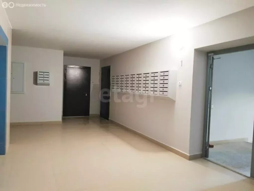 2-комнатная квартира: Зеленодольск, улица Тиховнина, 9А (72 м) - Фото 1
