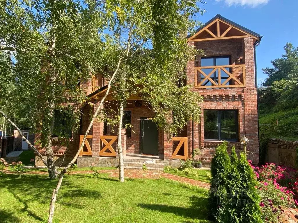 Дом в Калининградская область, Янтарный пгт пер. Малый, 7 (200 м) - Фото 1