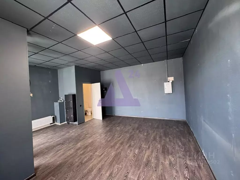 Офис в Алтайский край, Барнаул Молодежная ул., 136 (33 м) - Фото 1