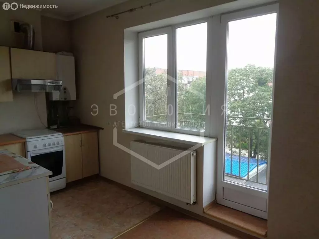 2-комнатная квартира: Калининград, улица Карла Маркса, 80 (61.6 м) - Фото 0