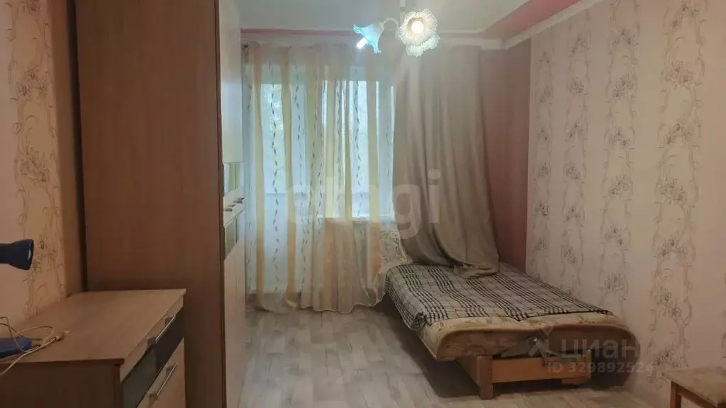 1-к кв. Ленинградская область, Кириши Молодежный бул., 13 (45.9 м) - Фото 1