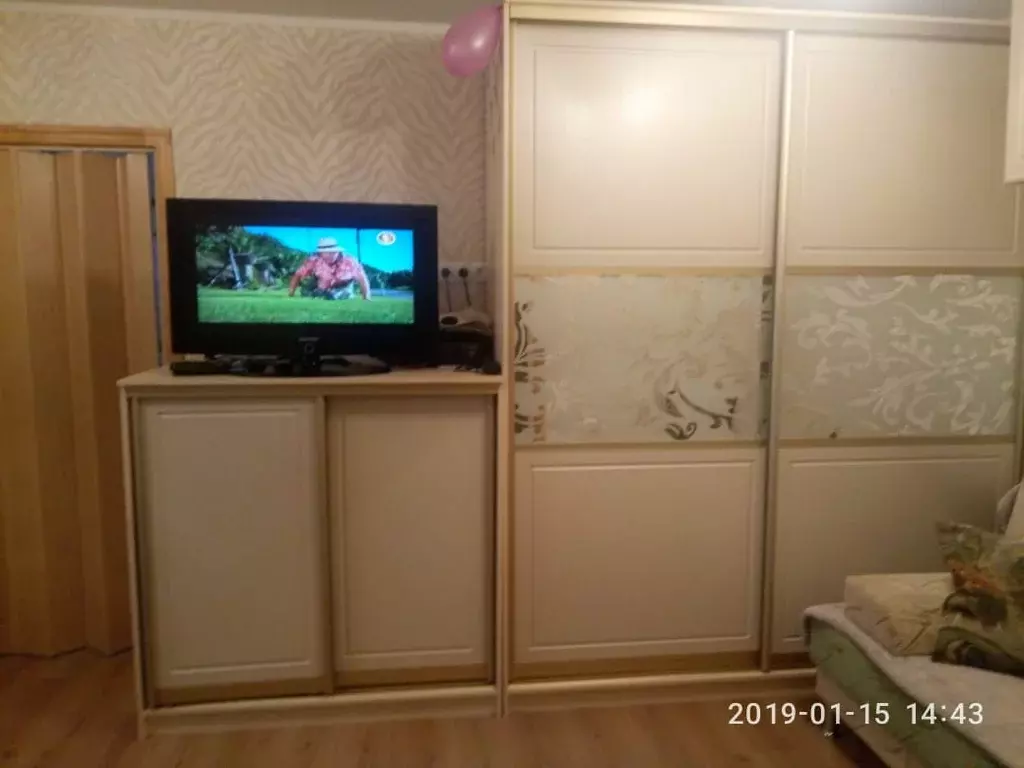 Продается 2-комнатная квартира - Фото 1