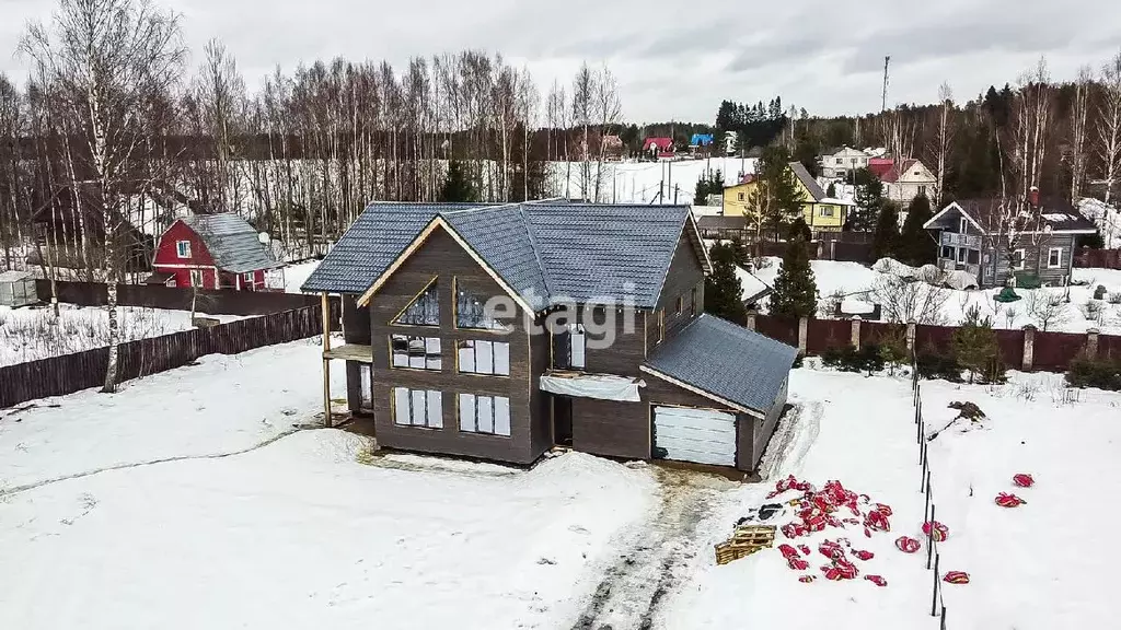 Коттедж в Ленинградская область, Выборгский район, Рощинское городское ... - Фото 0