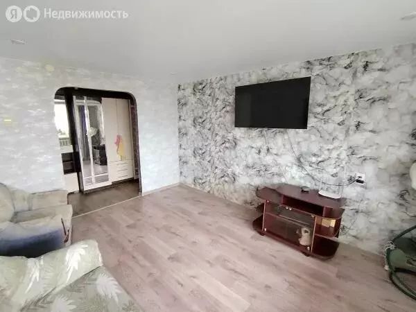 2-комнатная квартира: Курган, жилой район Заозёрный, 2-й микрорайон, ... - Фото 0