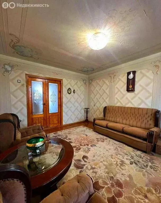 3-комнатная квартира: Усть-Лабинск, улица Ленина, 33 (56.3 м) - Фото 0