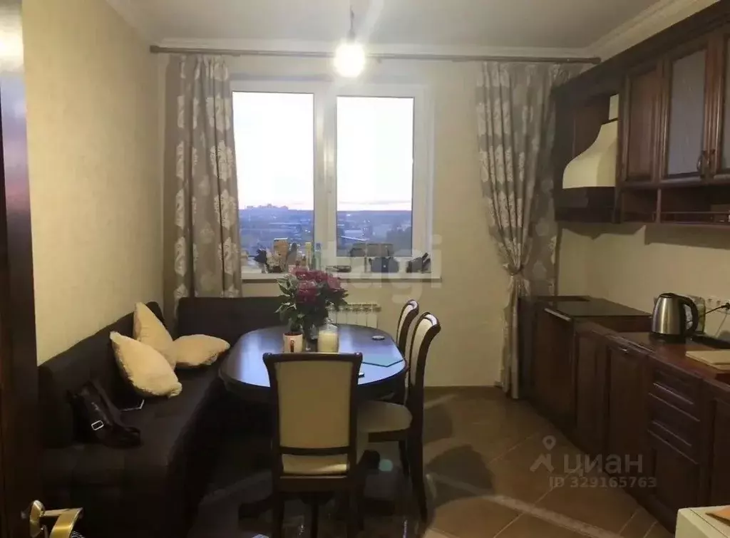 2-к кв. Московская область, Реутов ул. Октября, 52 (65.0 м) - Фото 1