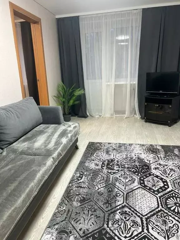 2-к кв. Башкортостан, Уфа Первомайская ул., 79 (42.0 м) - Фото 1