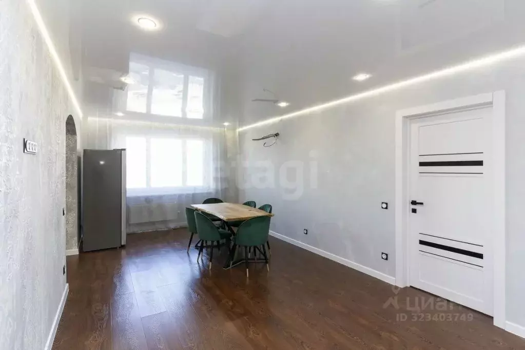 2-к кв. Тюменская область, Тюмень ул. Валентины Трофимовой, 13 (86.1 ... - Фото 2