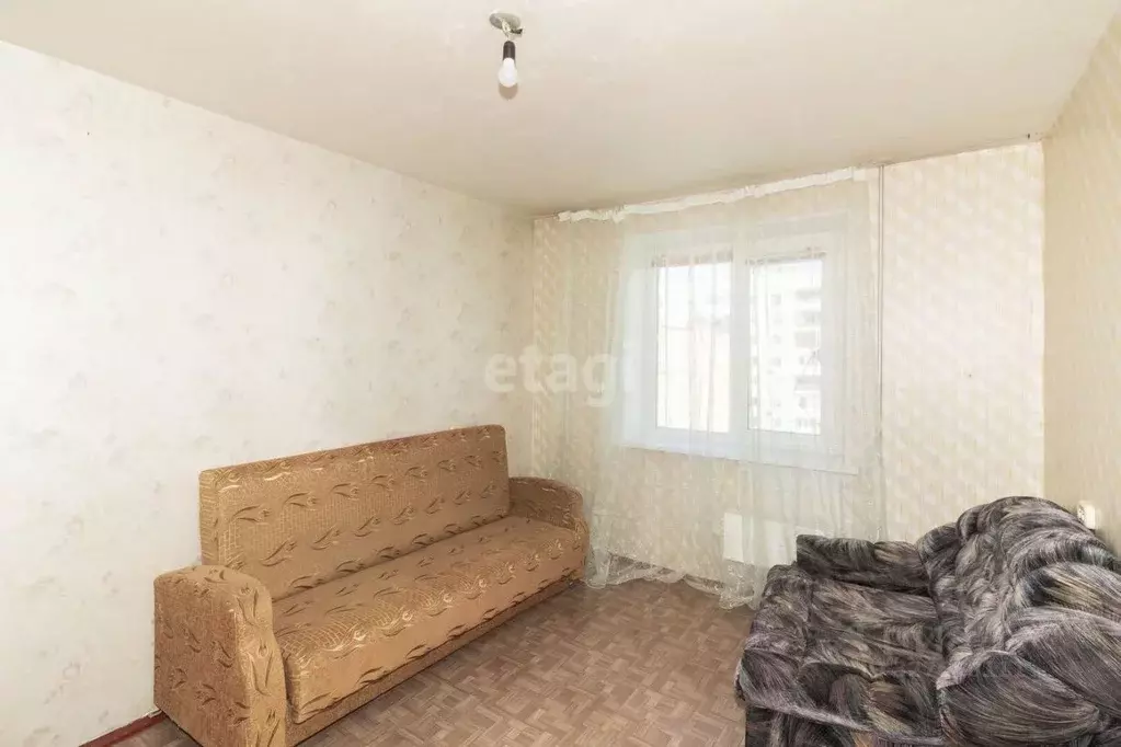 3-к кв. Тюменская область, Тюмень ул. Боровская, 7 (66.1 м) - Фото 2