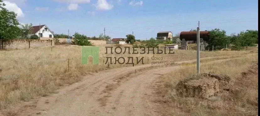 Участок в Крым, Сакский район, с. Суворовское ш. Красноярское (8.0 ... - Фото 1